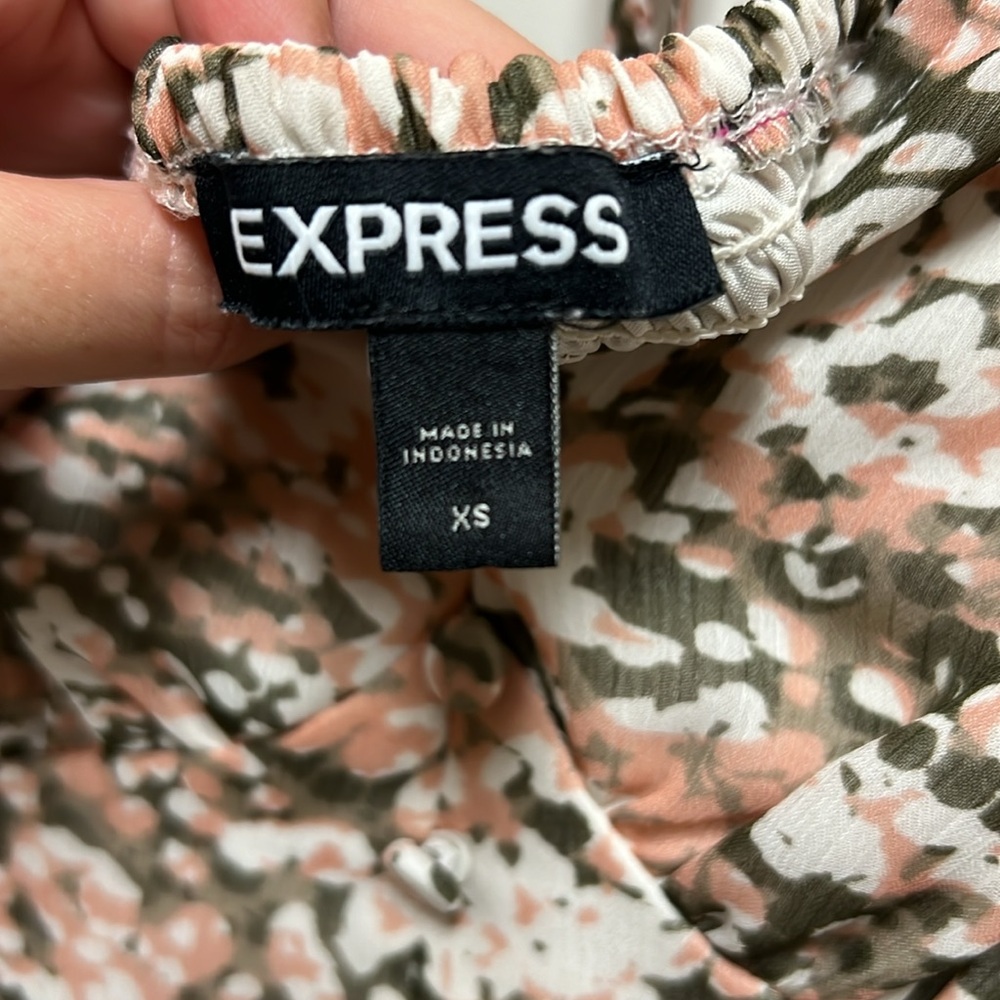 Express Romper - Picture 5 of 5